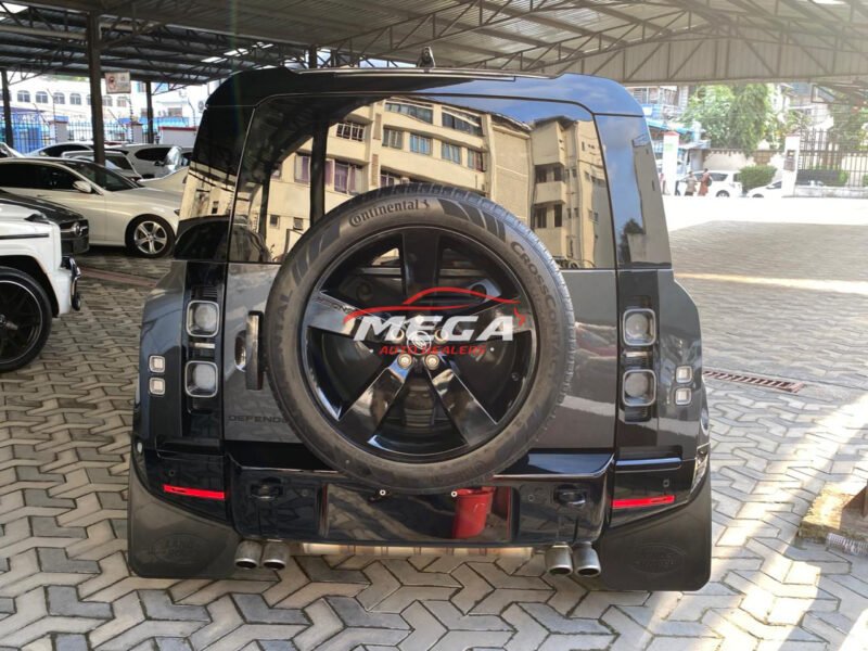 LAND ROVER DEFENDER